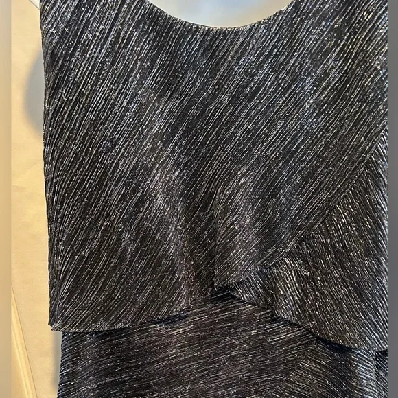 SLNY size 16 dress, black and silver with layers. Sleeveless and sheer w/ slip - Picture 6 of 9
